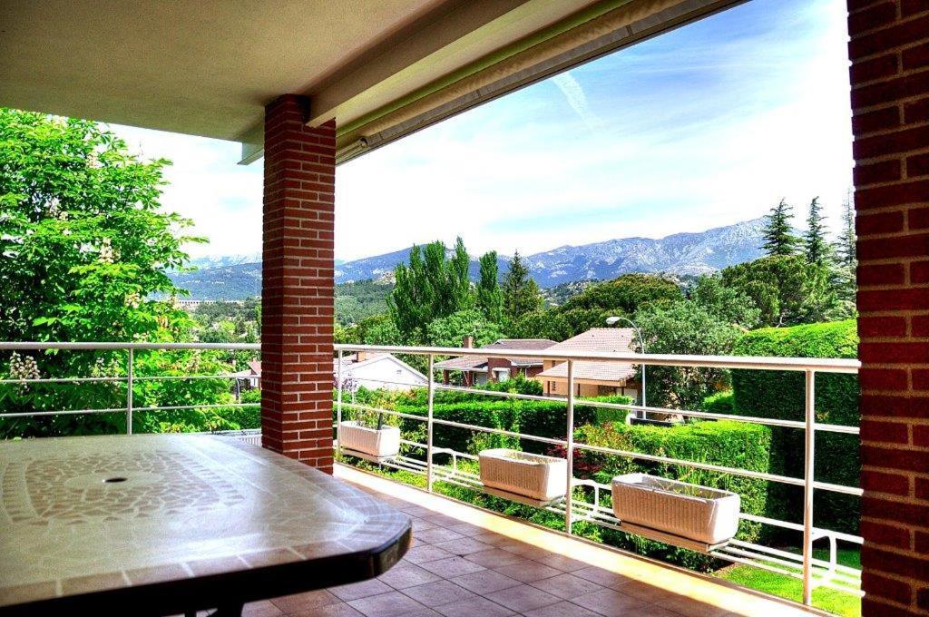 Casa Bellavista Becerril Becerril de la Sierra Exterior foto